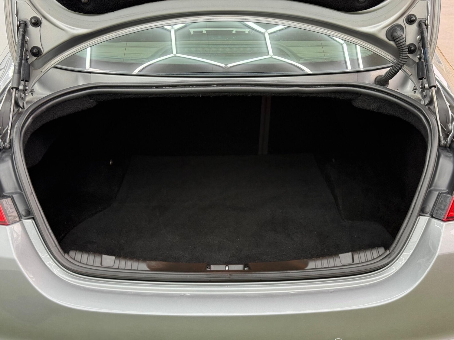 Used Jaguar XF 2013 for sale - 78170962: Photo 8