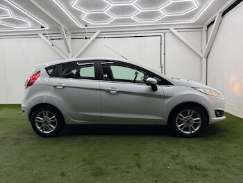 Used Ford Fiesta 2015 for sale - 77496107: Photo