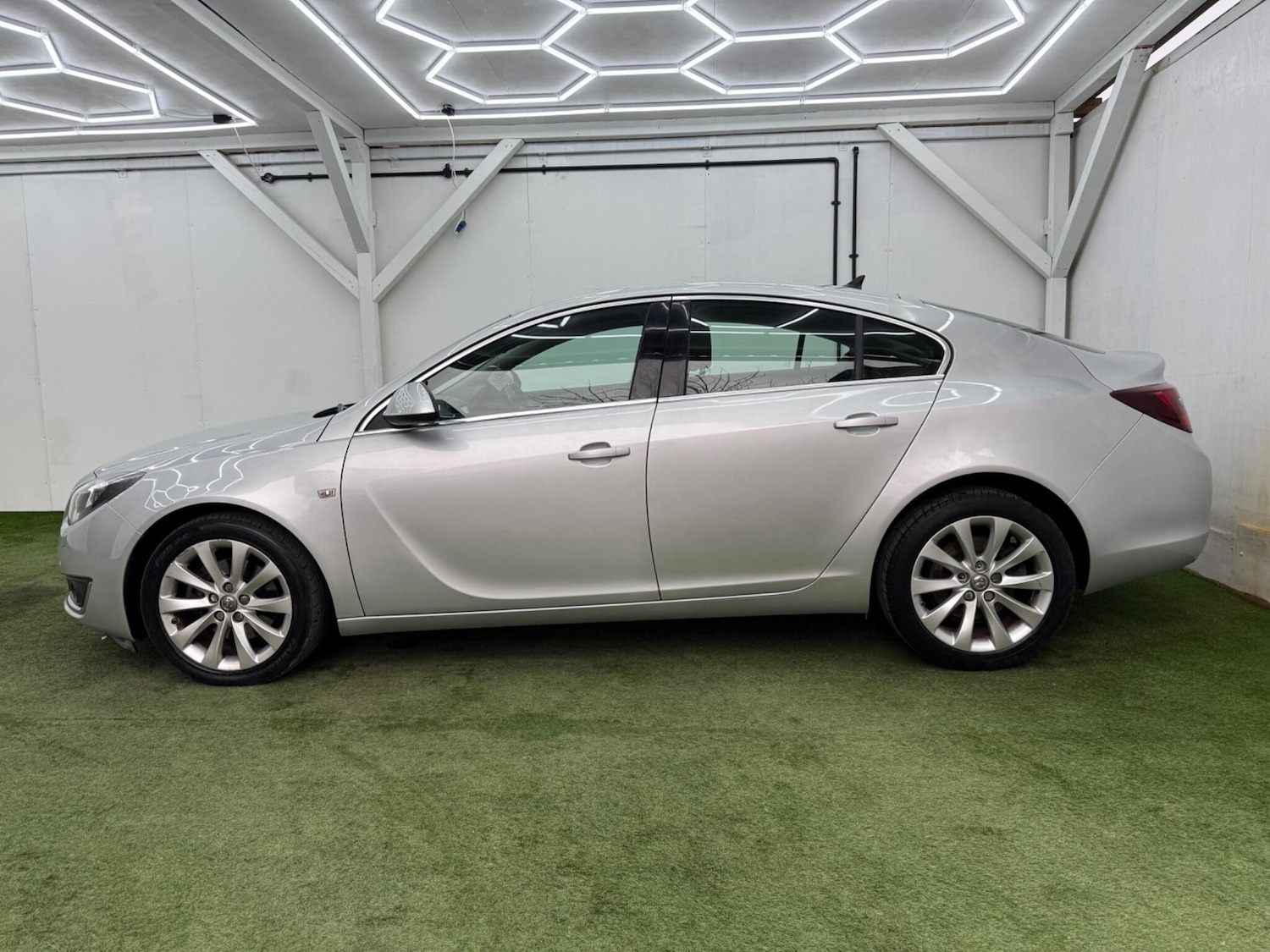 Used Vauxhall Insignia 2014 for sale - 78047659: Photo 10