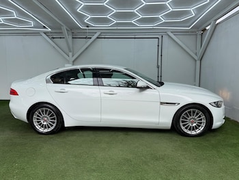Used Jaguar XE 2018 for sale - 78833958: Photo