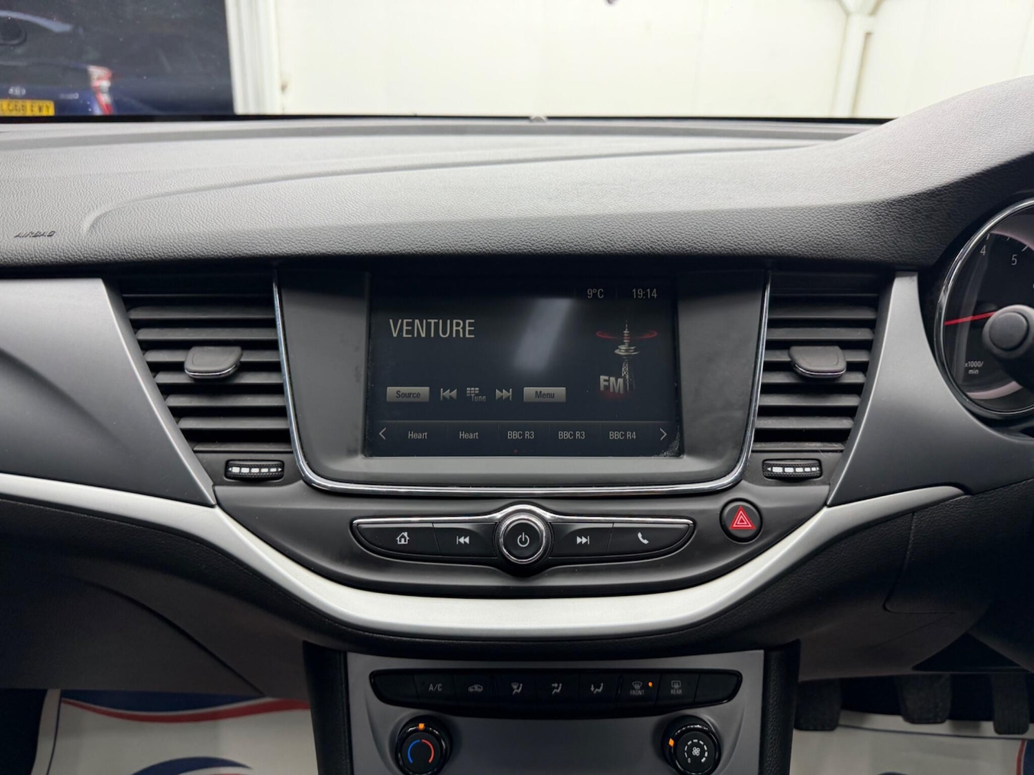 Used Vauxhall Astra for sale - 77958074: Photo 27