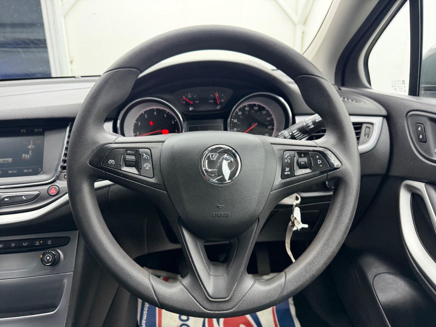 Used Vauxhall Astra for sale - 77958074: Photo 30