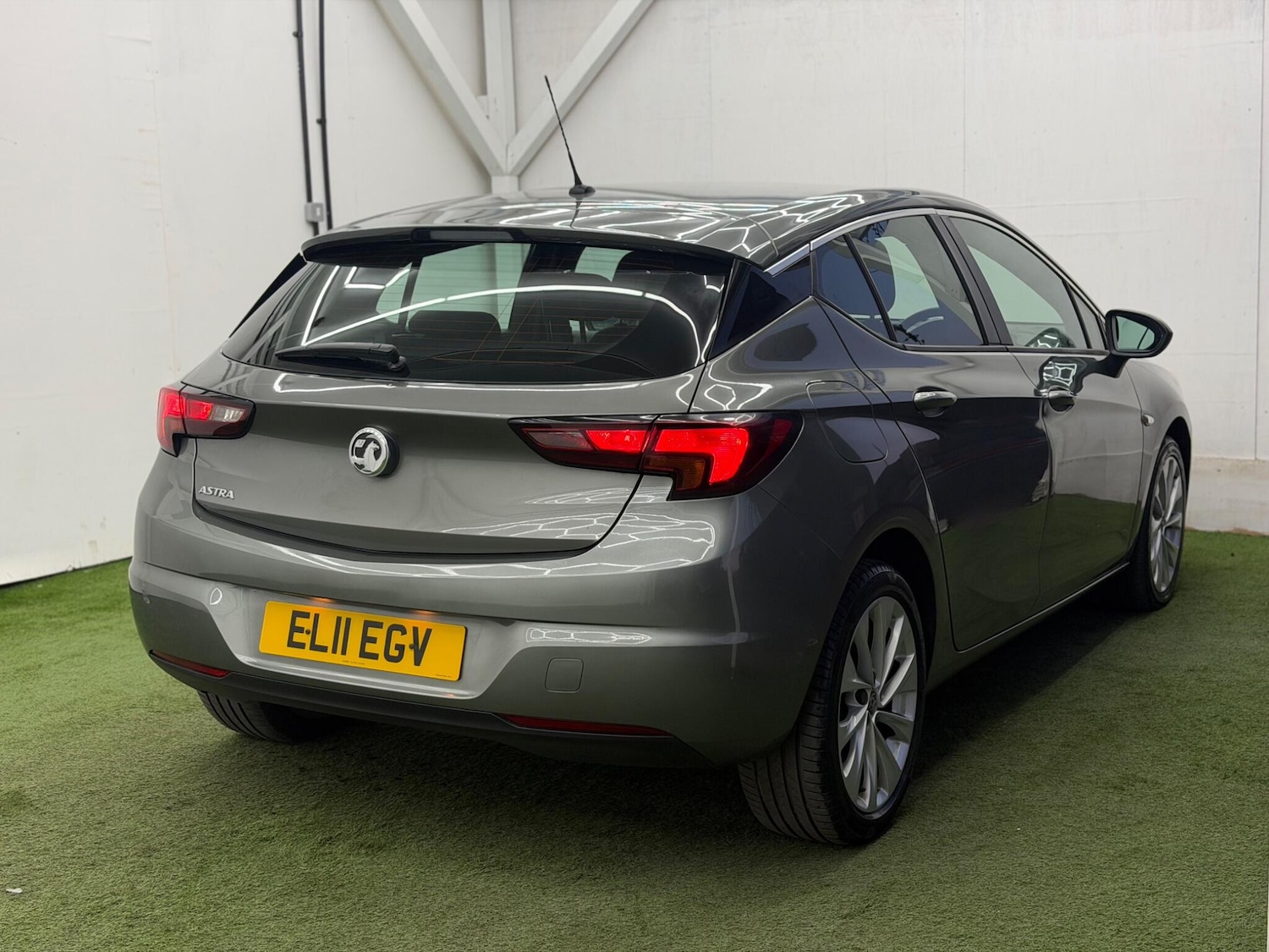Used Vauxhall Astra for sale - 77958074: Photo 5