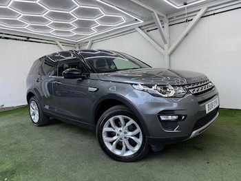 Used Land Rover Discovery Sport 2018 for sale - 79132870: Photo
