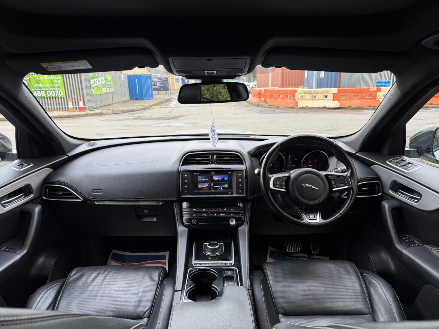 Used Jaguar F-Pace 2017 for sale - 77637885: Photo 28