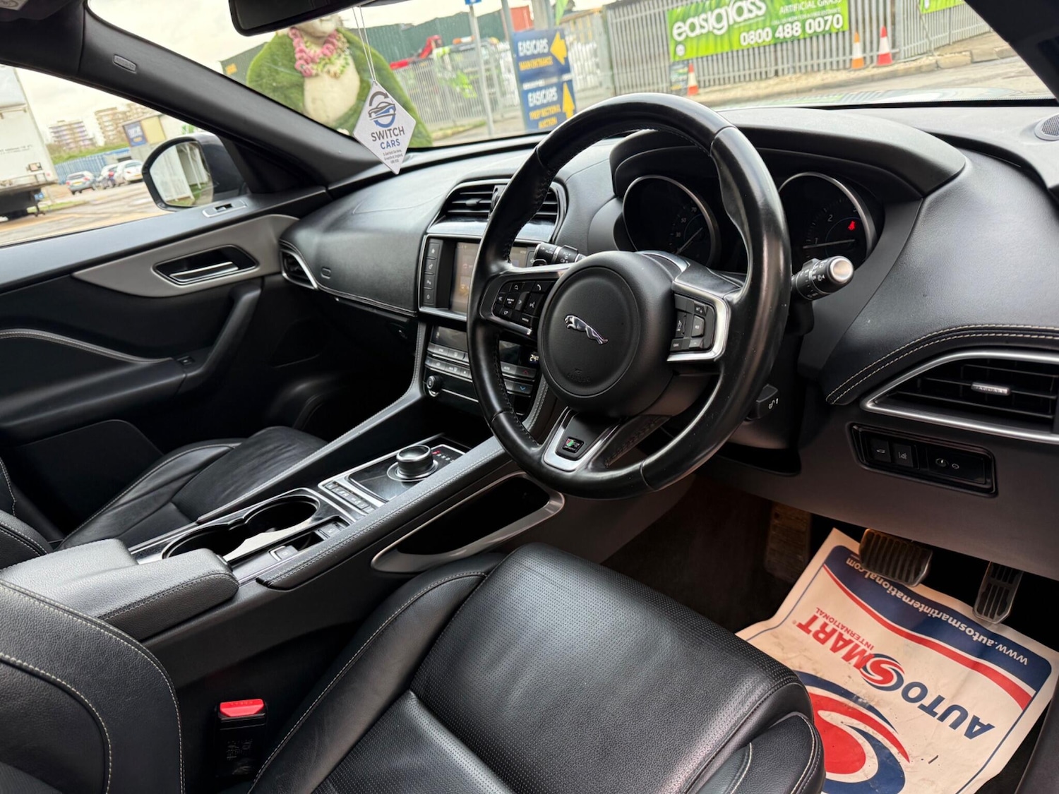 Used Jaguar F-Pace 2017 for sale - 77637885: Photo 3