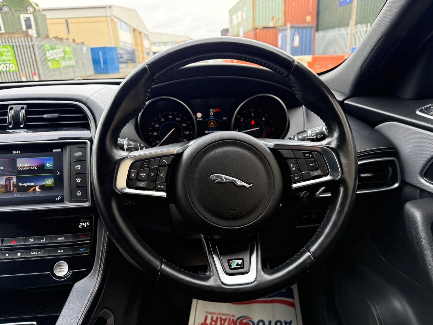 Used Jaguar F-Pace 2017 for sale - 77637885: Photo 32