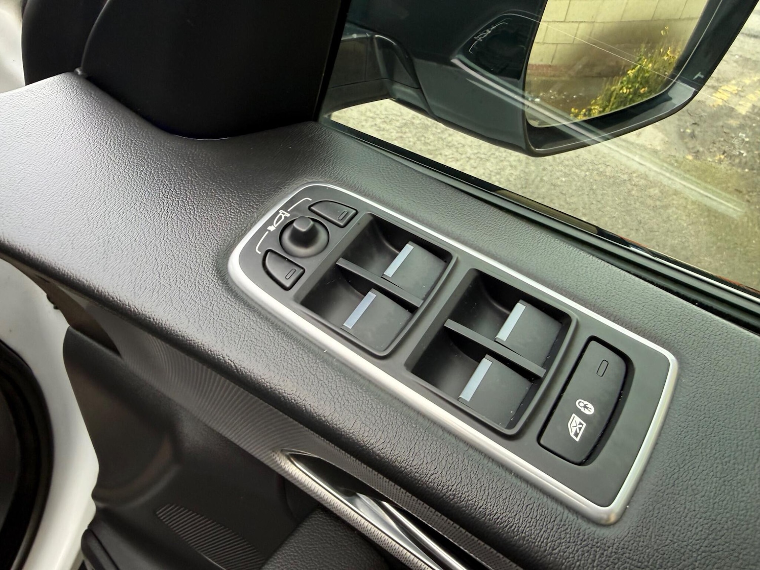 Used Jaguar F-Pace 2017 for sale - 77637885: Photo 42