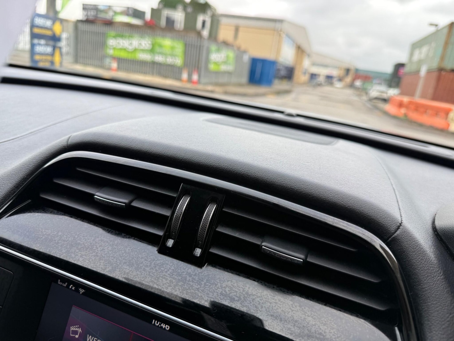 Used Jaguar F-Pace 2017 for sale - 77637885: Photo 44