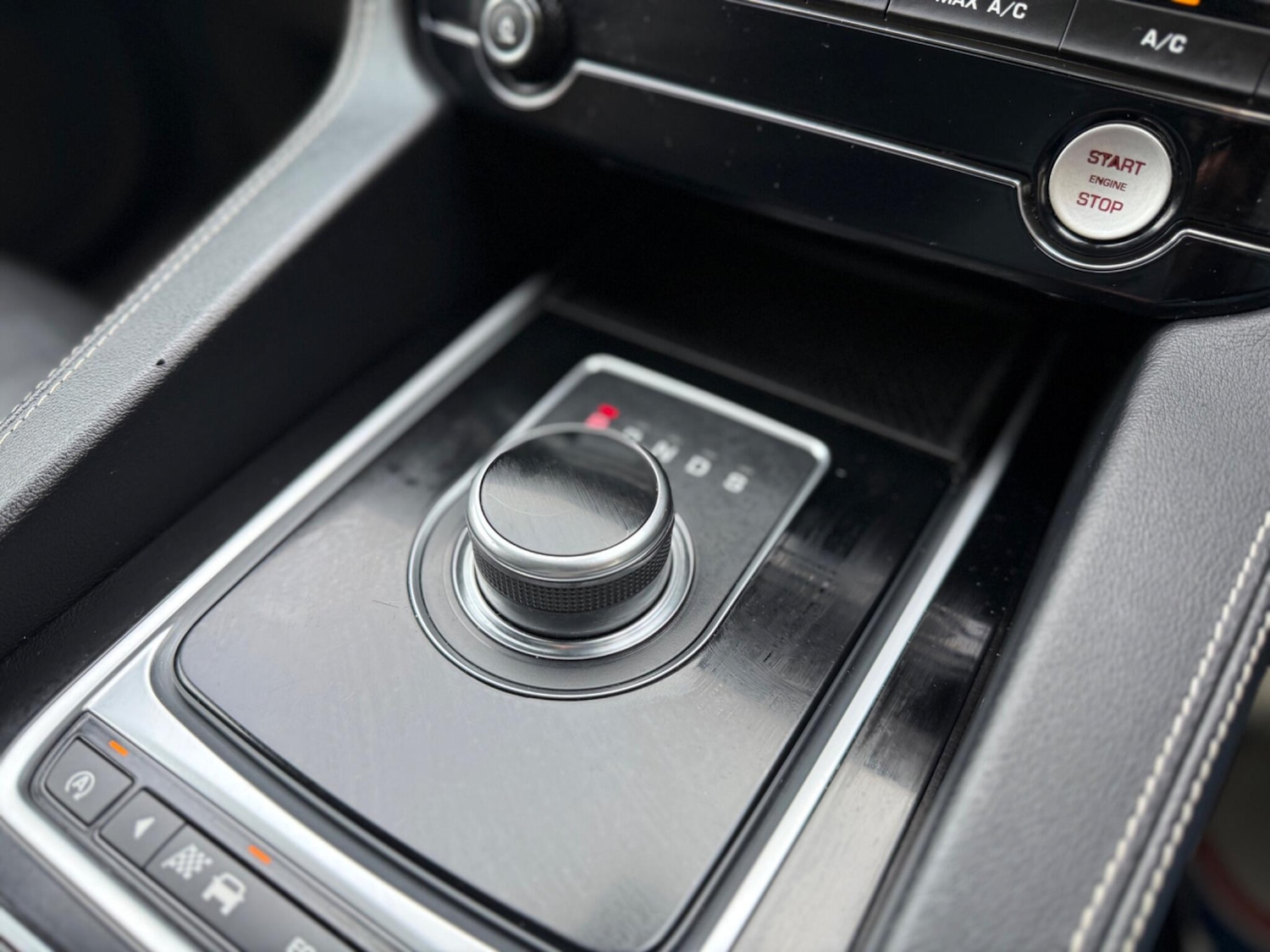 Used Jaguar F-Pace 2017 for sale - 77637885: Photo 53