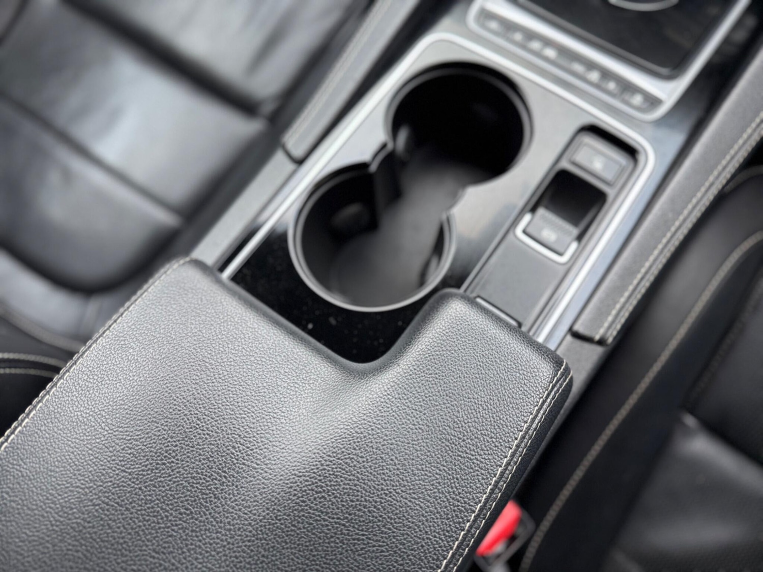 Used Jaguar F-Pace 2017 for sale - 77637885: Photo 55