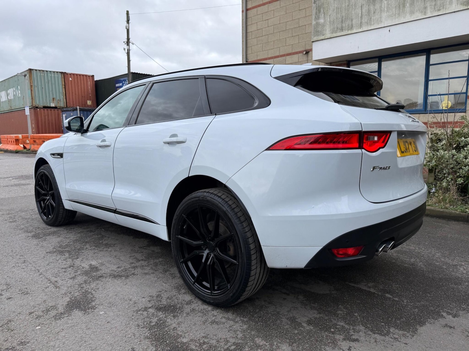 Used Jaguar F-Pace 2017 for sale - 77637885: Photo 9