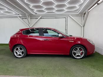 Used Alfa Romeo Giulietta 2015 for sale - 79847678: Photo