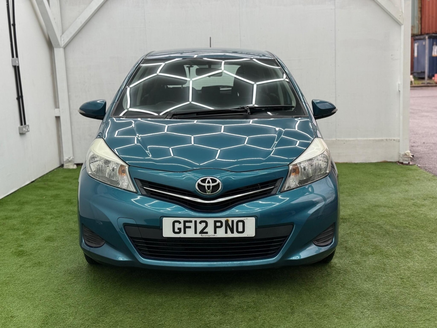Used Toyota Yaris 2012 for sale - 77386579: Photo 12
