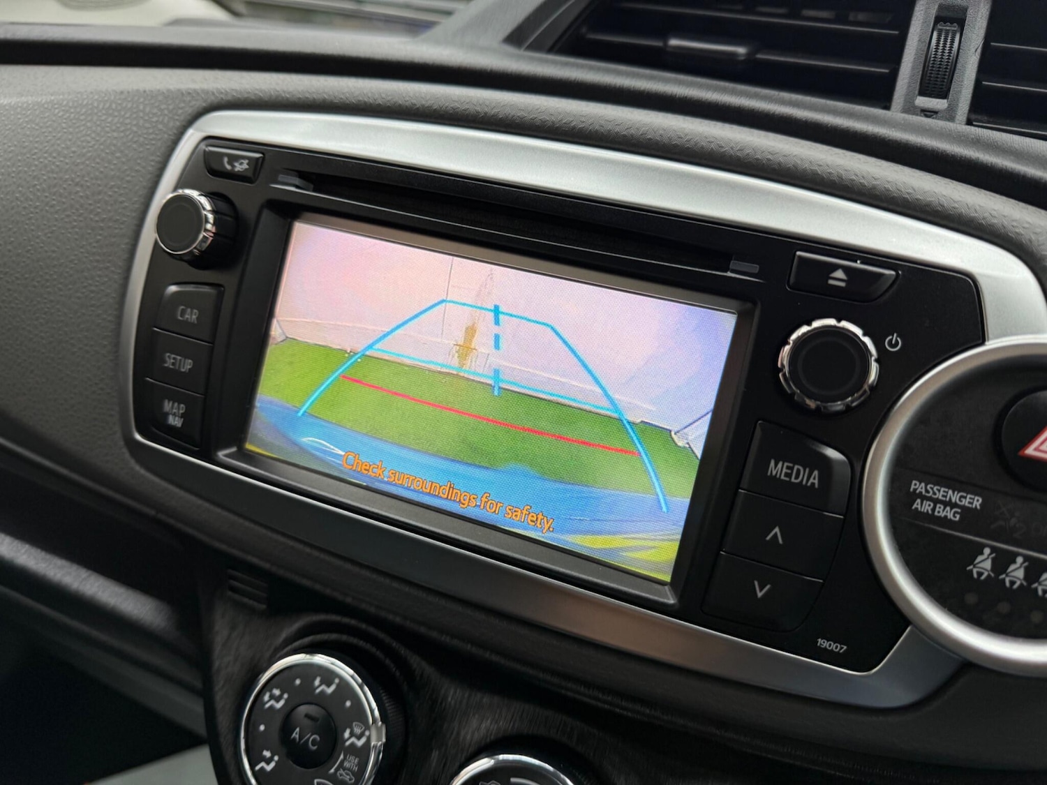 Used Toyota Yaris 2012 for sale - 77386579: Photo 48