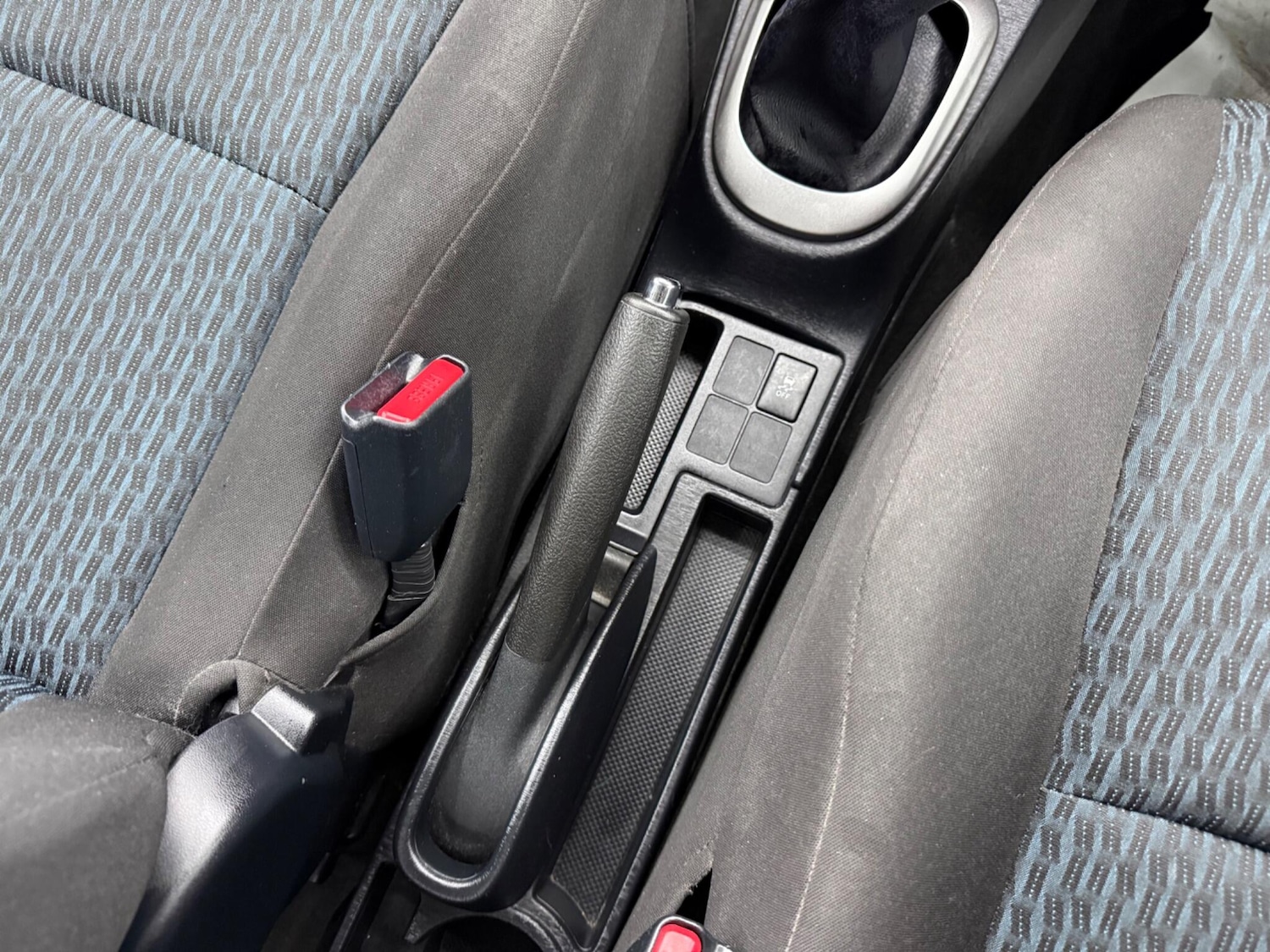 Used Toyota Yaris 2012 for sale - 77386579: Photo 52