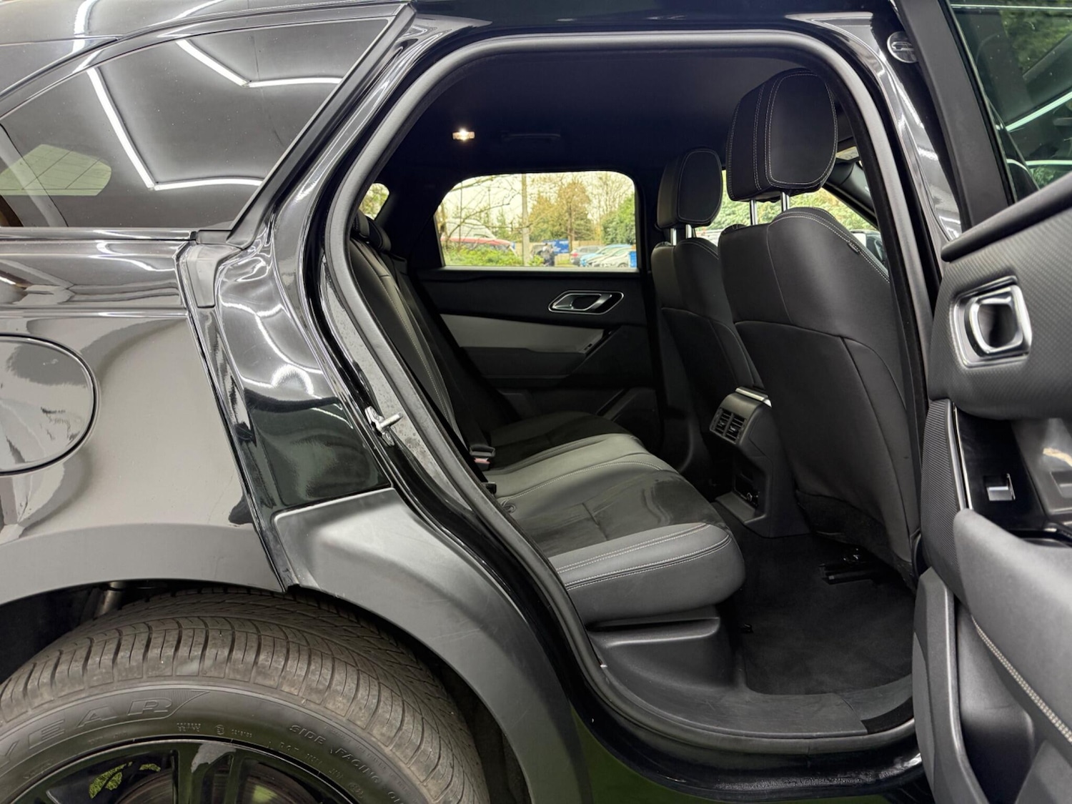 Used Land Rover Range Rover Velar 2018 for sale - 78047794: Photo 18