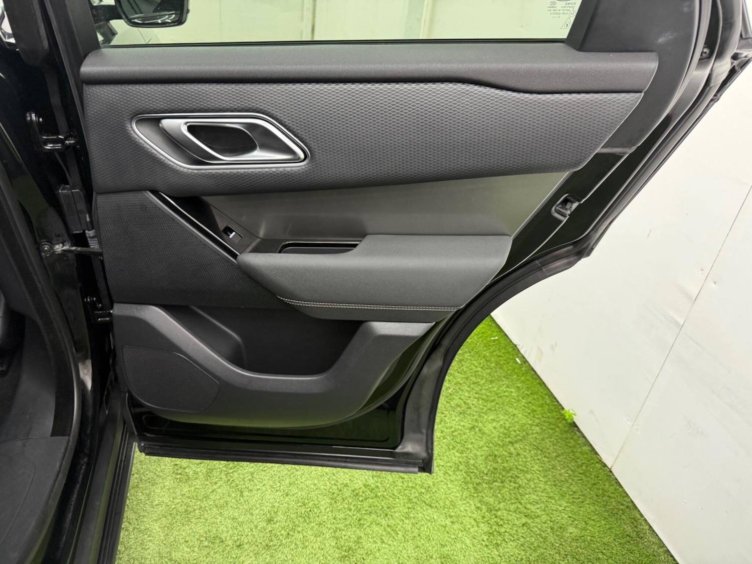 Used Land Rover Range Rover Velar 2018 for sale - 78047794: Photo 21