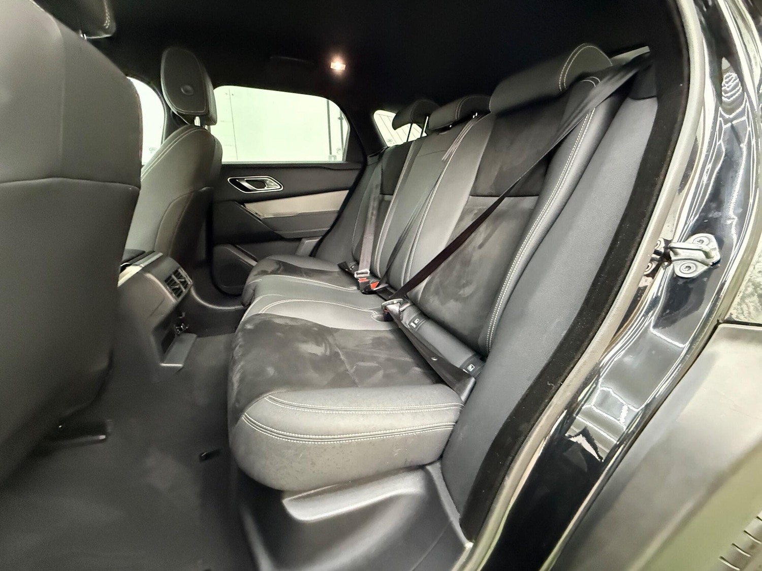 Used Land Rover Range Rover Velar 2018 for sale - 78047794: Photo 24