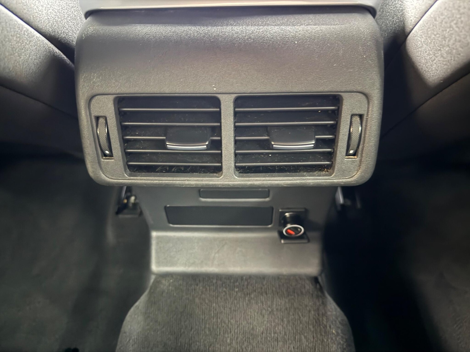 Used Land Rover Range Rover Velar 2018 for sale - 78047794: Photo 32