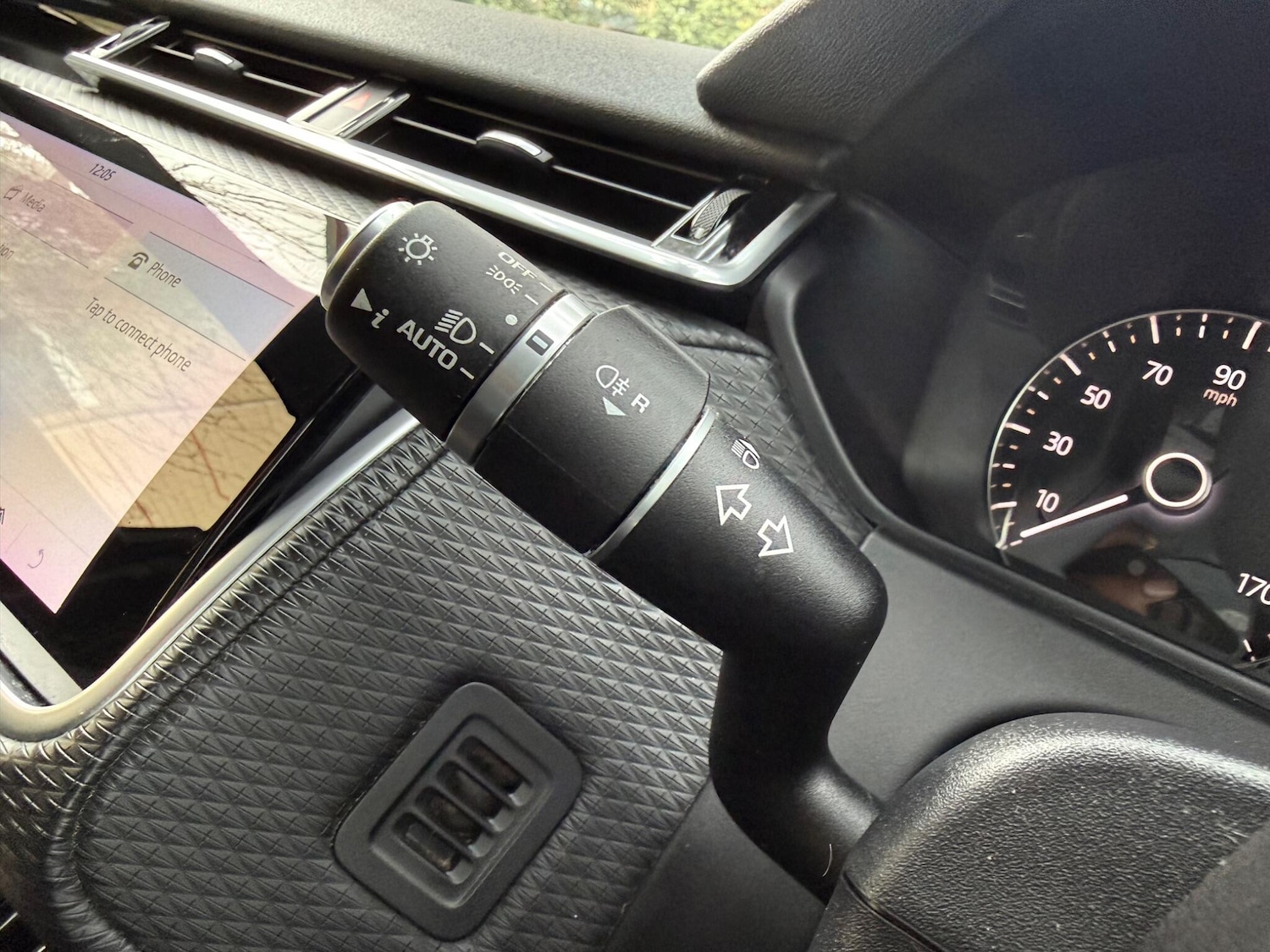 Used Land Rover Range Rover Velar 2018 for sale - 78047794: Photo 37