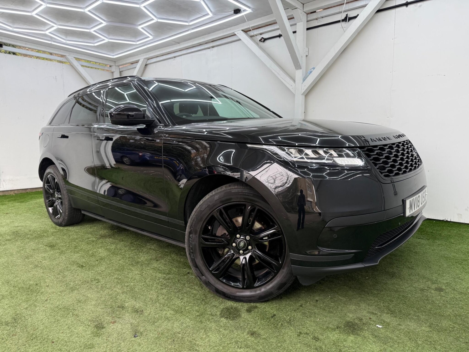Used Land Rover Range Rover Velar 2018 for sale - 78047794: Photo 4
