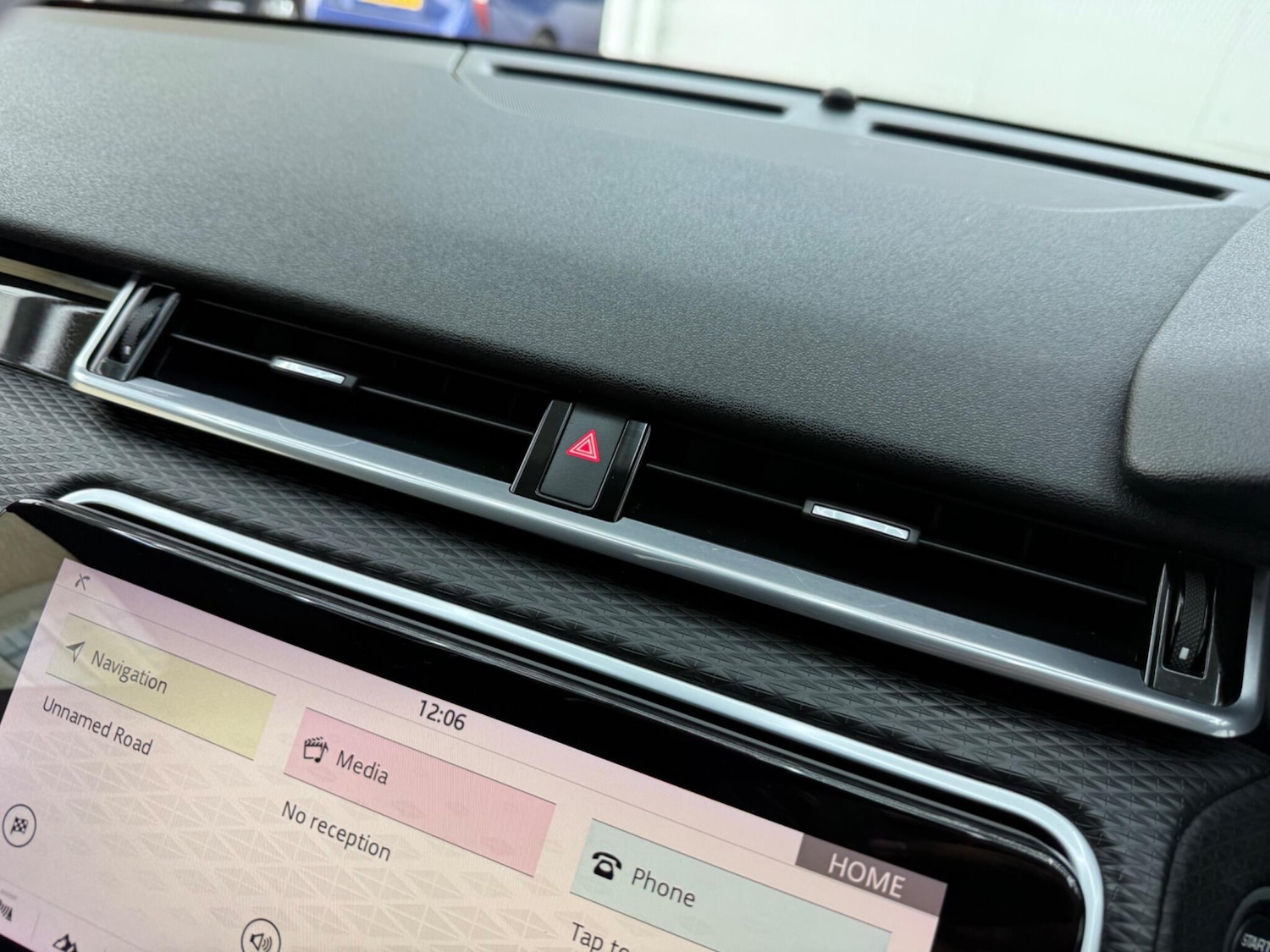 Used Land Rover Range Rover Velar 2018 for sale - 78047794: Photo 44