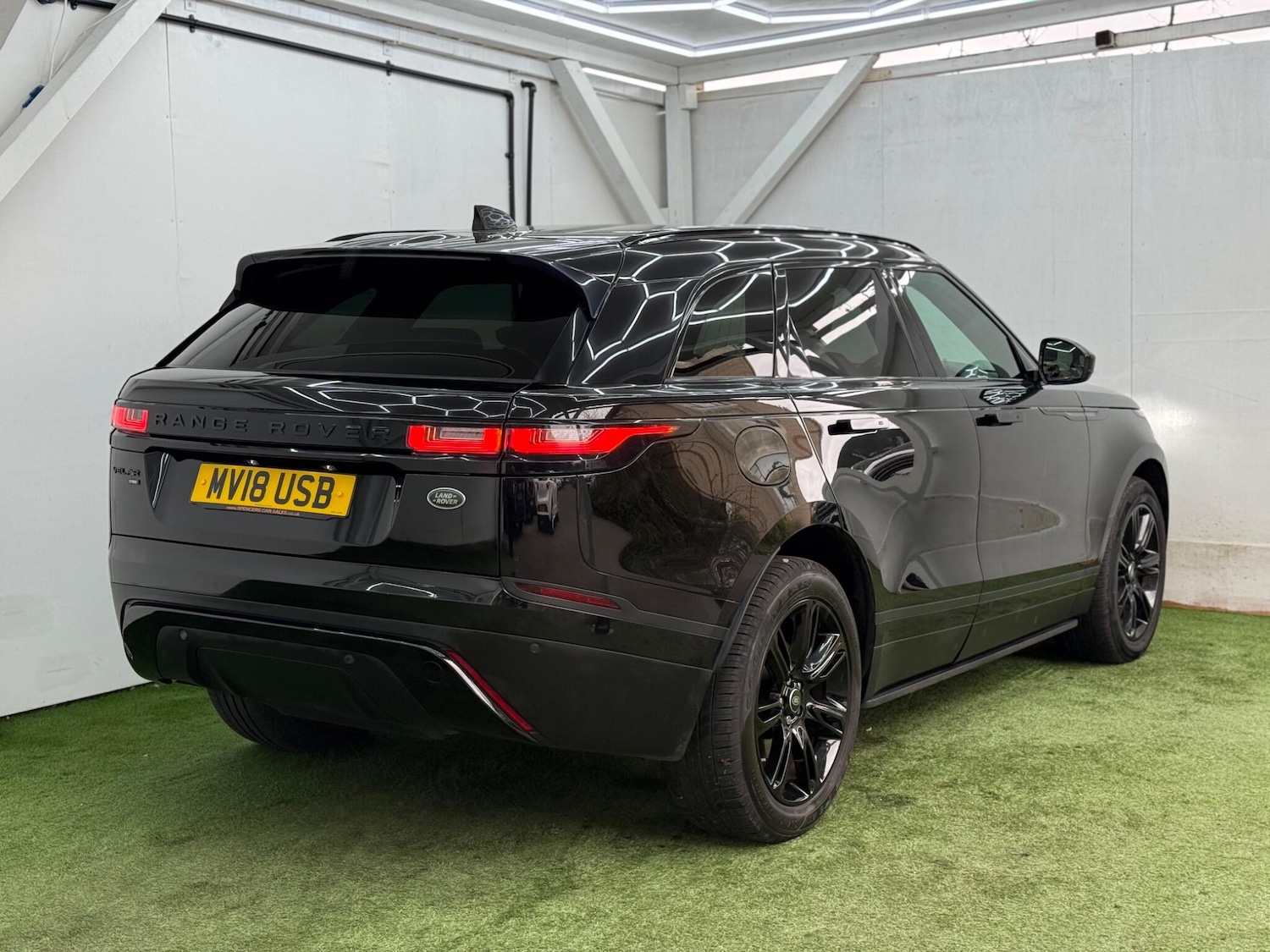 Used Land Rover Range Rover Velar 2018 for sale - 78047794: Photo 6