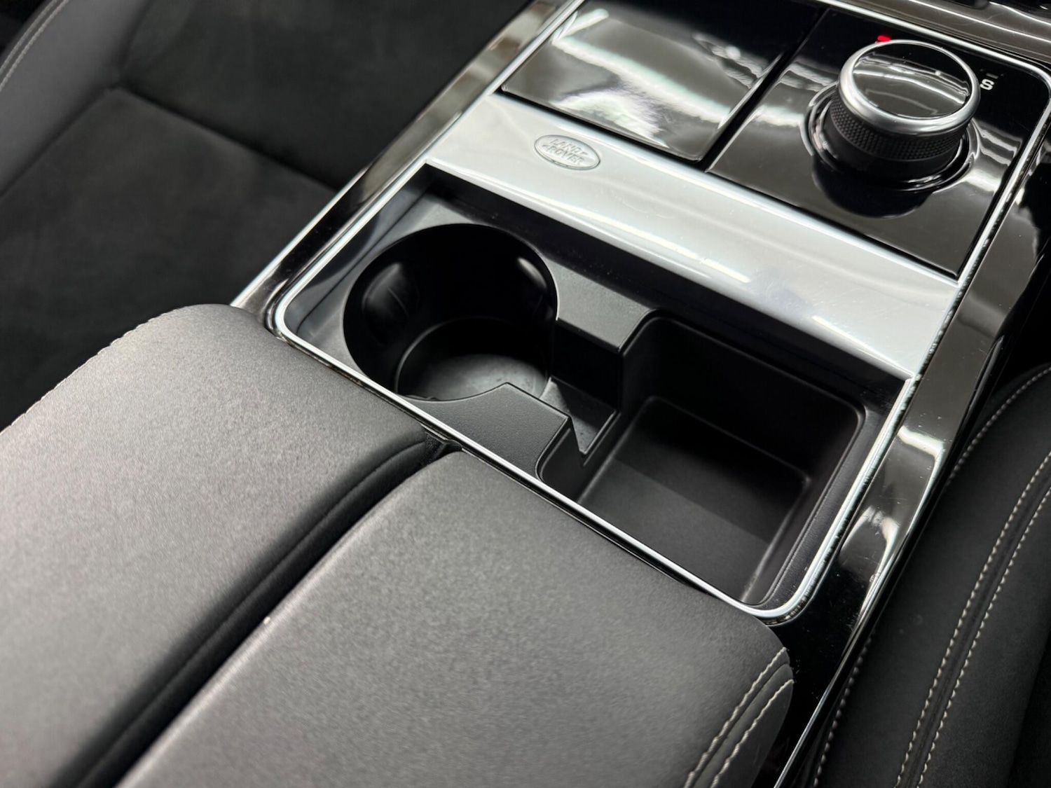 Used Land Rover Range Rover Velar 2018 for sale - 78047794: Photo 64