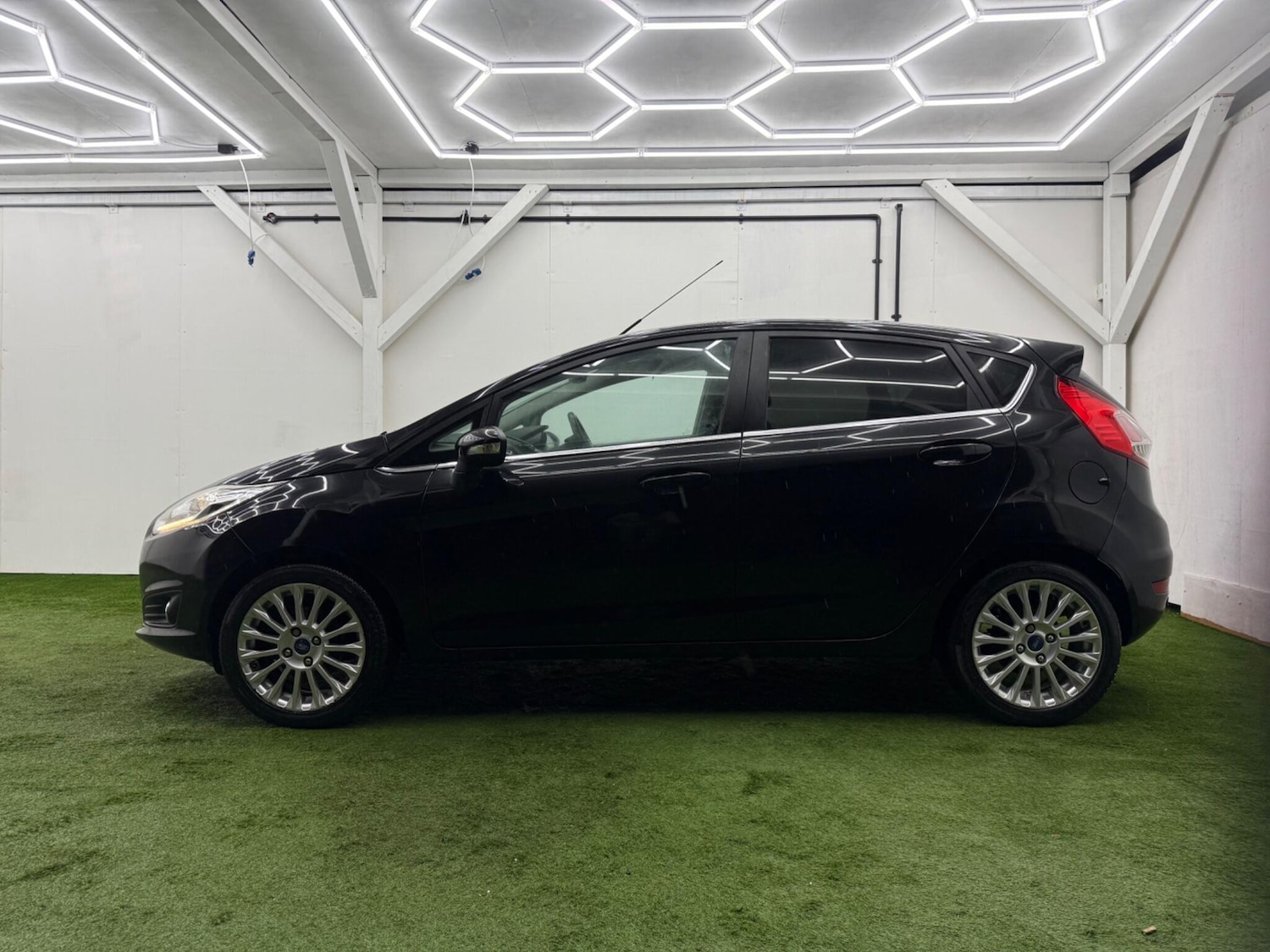 Used Ford Fiesta 2013 for sale - 77386923: Photo 10