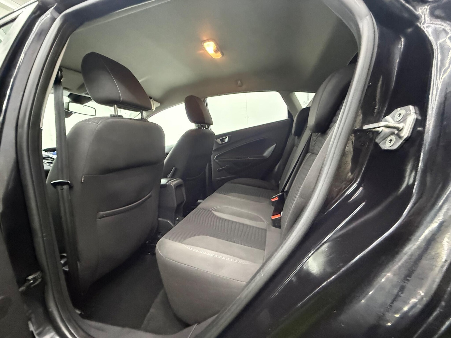 Used Ford Fiesta 2013 for sale - 77386923: Photo 24