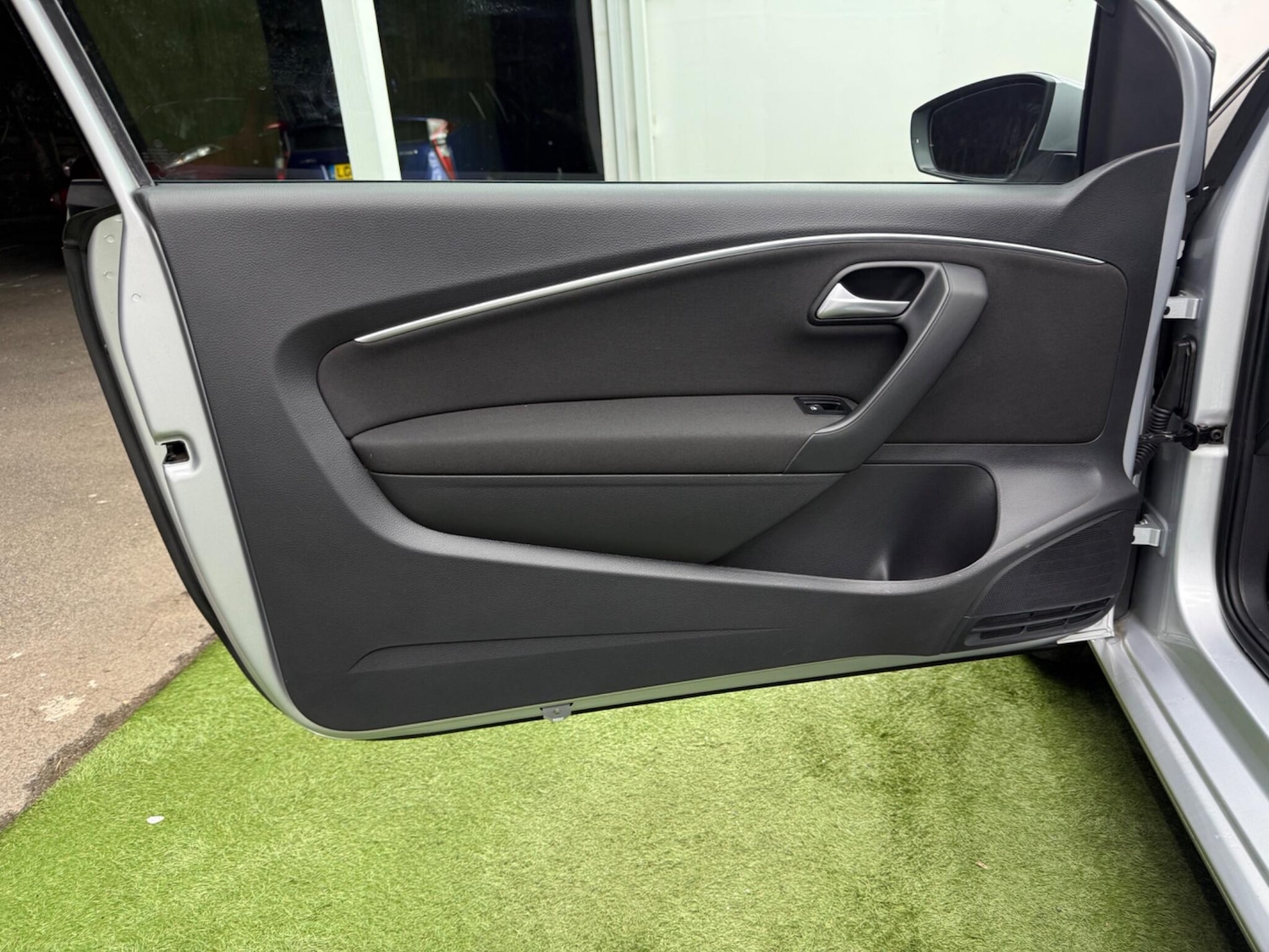 Used Volkswagen Polo 2015 for sale - 77564658: Photo 24