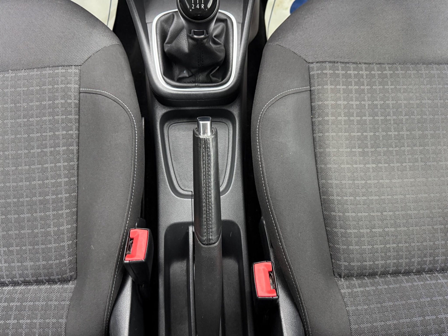 Used Volkswagen Polo 2015 for sale - 77564658: Photo 28