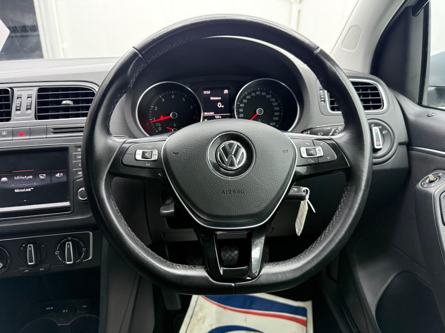 Used Volkswagen Polo 2015 for sale - 77564658: Photo 29