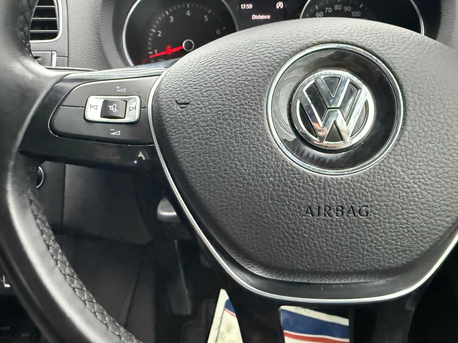 Used Volkswagen Polo 2015 for sale - 77564658: Photo 31