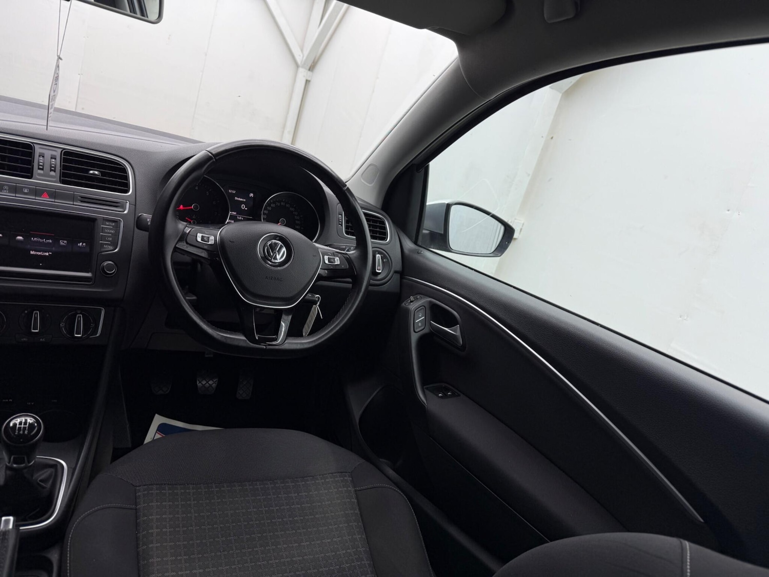 Used Volkswagen Polo 2015 for sale - 77564658: Photo 36