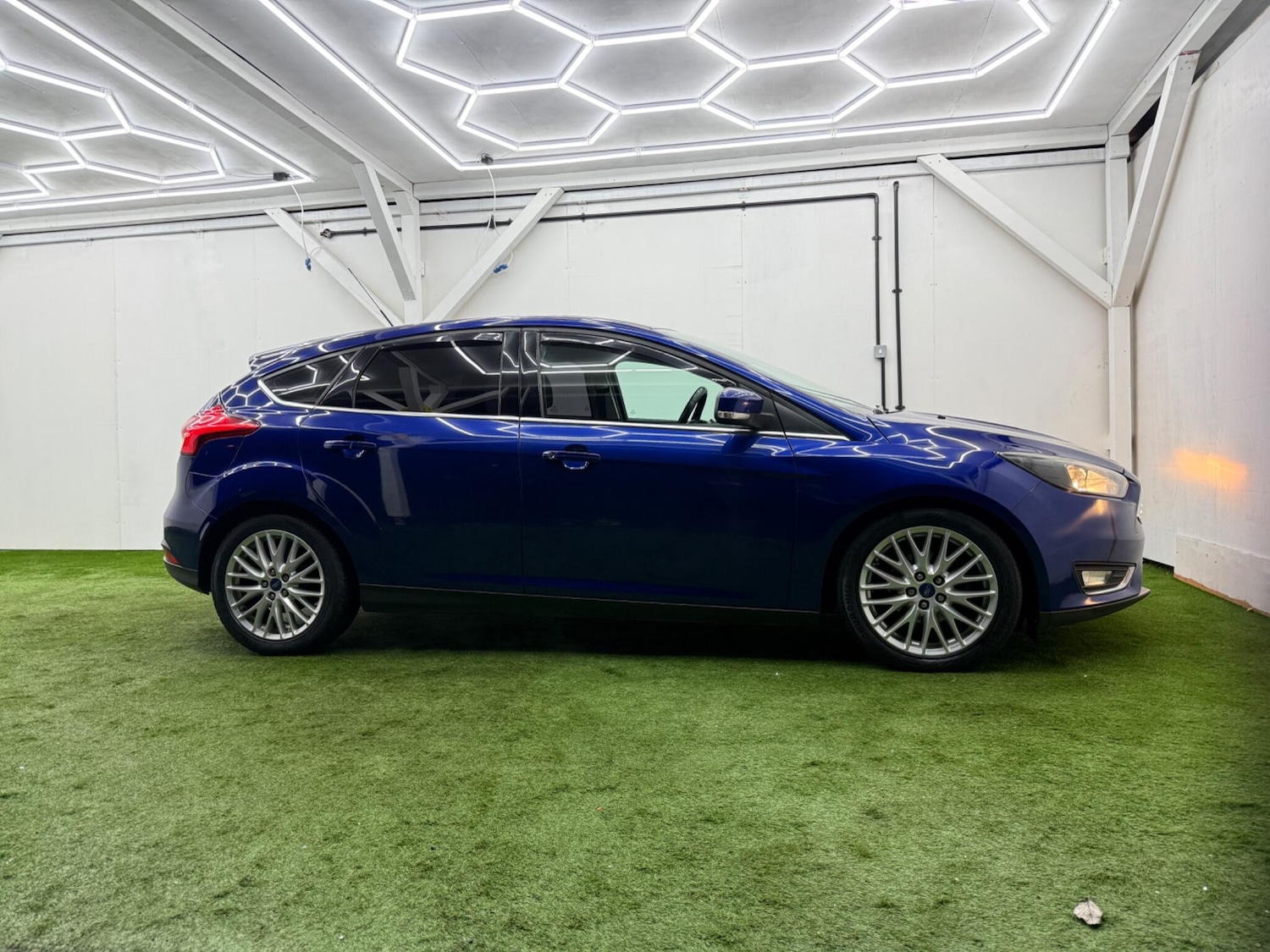 Used Ford Focus 2015 for sale - 77386672: Photo 2