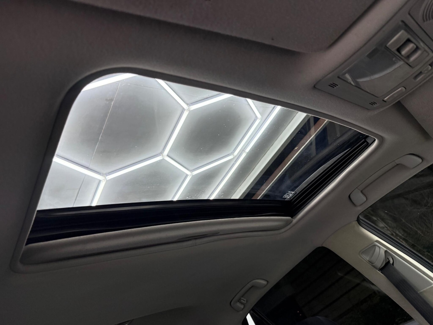 Used Lexus RX 2008 for sale - 77799143: Photo 60