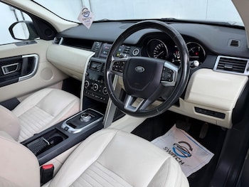 Used Land Rover Discovery Sport 2016 for sale - 78947083: Photo