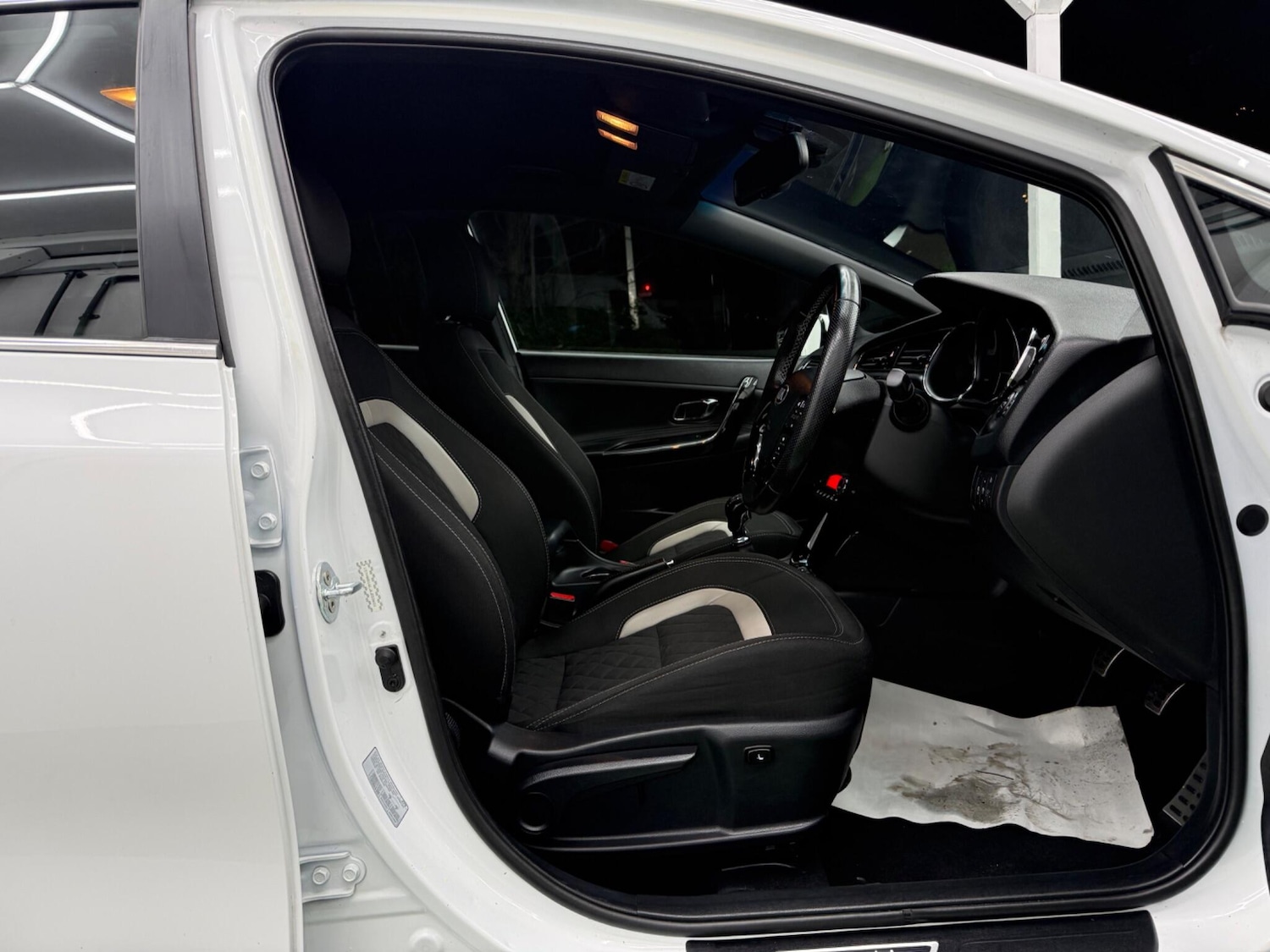 Used Kia Ceed 2018 for sale - 77387151: Photo 14