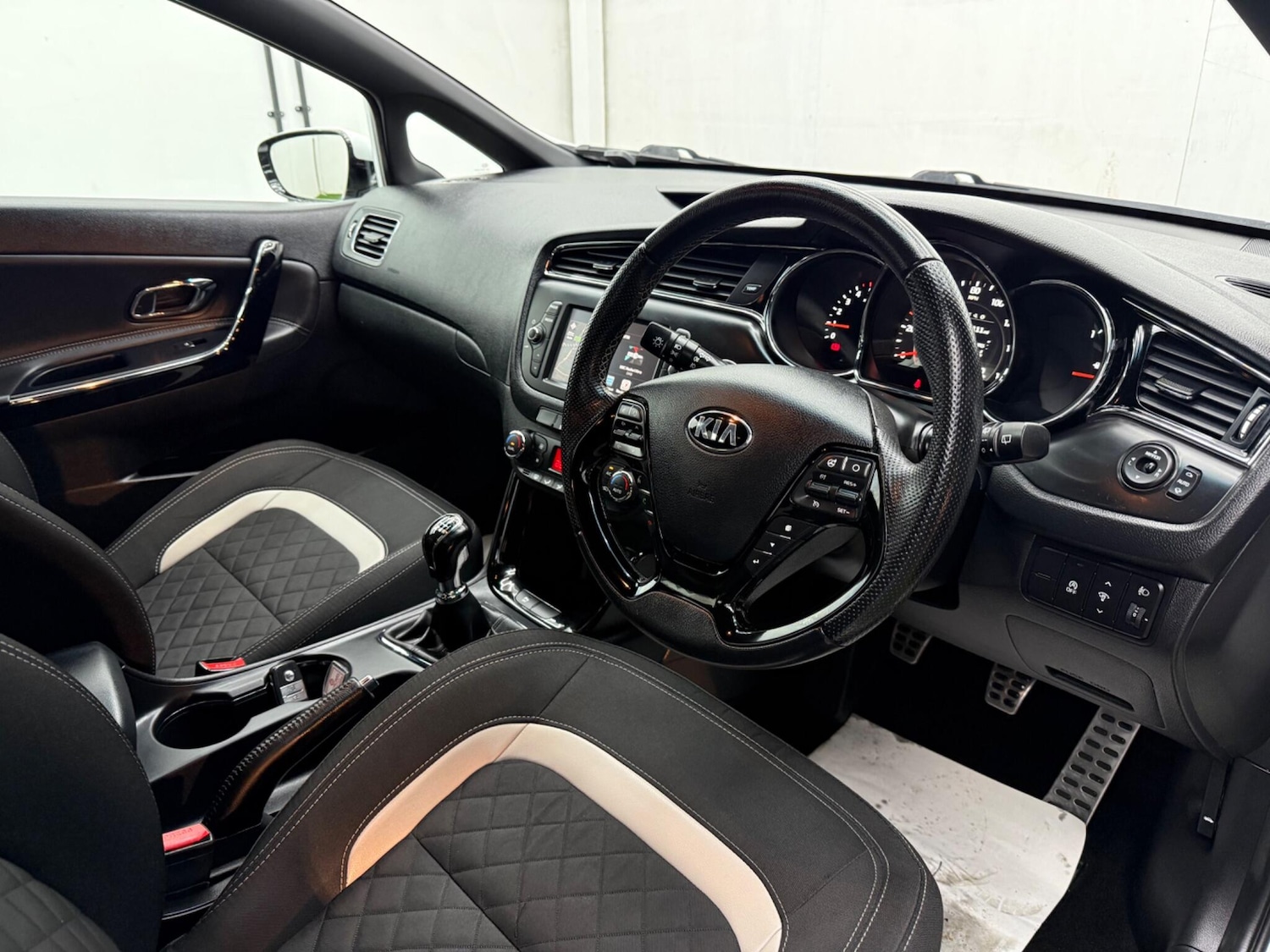 Used Kia Ceed 2018 for sale - 77387151: Photo 3