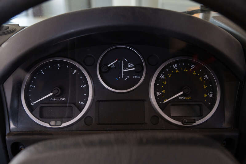 Used Land Rover Defender 110 2015 for sale - 76175960: Photo 10