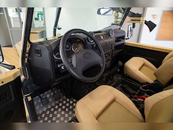 Used Land Rover Defender 110 2008 for sale - 76175960: Photo