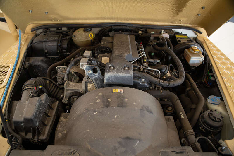 Used Land Rover Defender 110 2015 for sale - 76175960: Photo 3