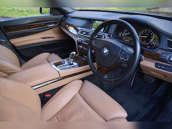 Used BMW 7 Series 2011 for sale - 75590344: Photo