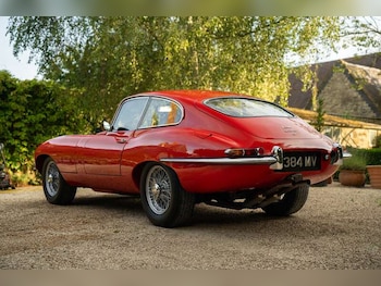 Used Jaguar E-Type 1965 for sale - 75460196: Photo