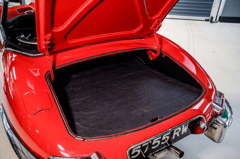 Used Jaguar E-Type 1979 for sale - 76350322: Photo 14