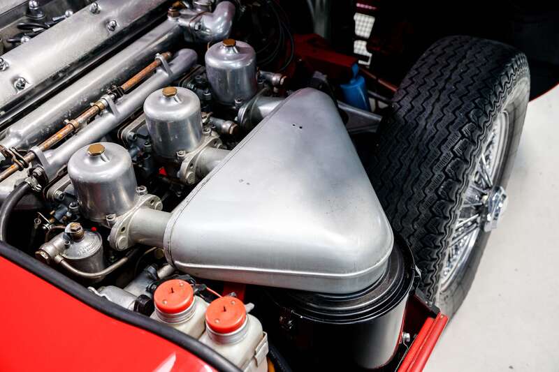 Used Jaguar E-Type 1979 for sale - 76350322: Photo 19