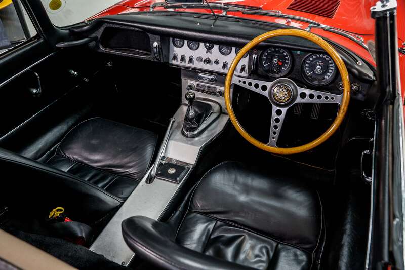 Used Jaguar E-Type 1979 for sale - 76350322: Photo 2