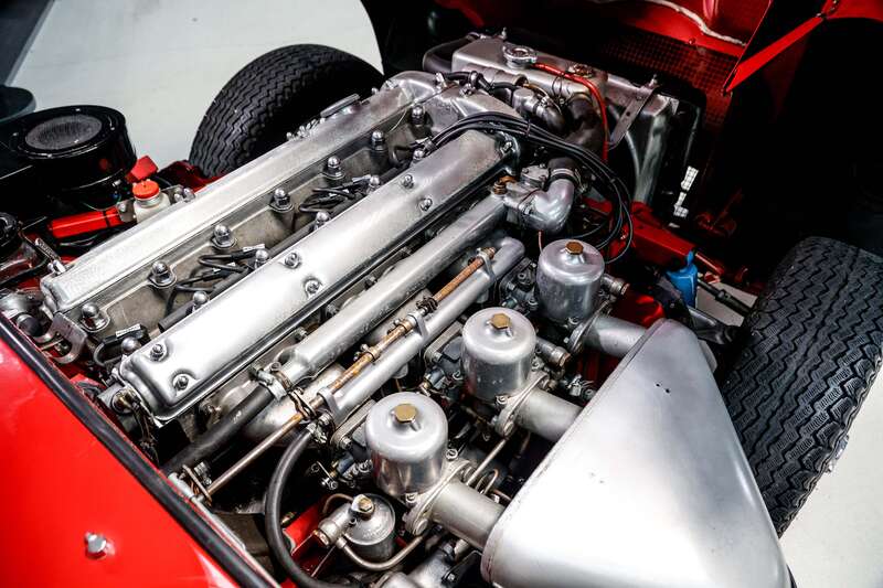 Used Jaguar E-Type 1979 for sale - 76350322: Photo 3